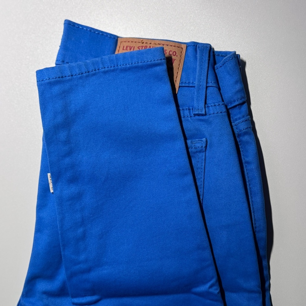 Levi's Vibrant Blue 710 Super Skinny Women’s Denim - Picture 2 of 3